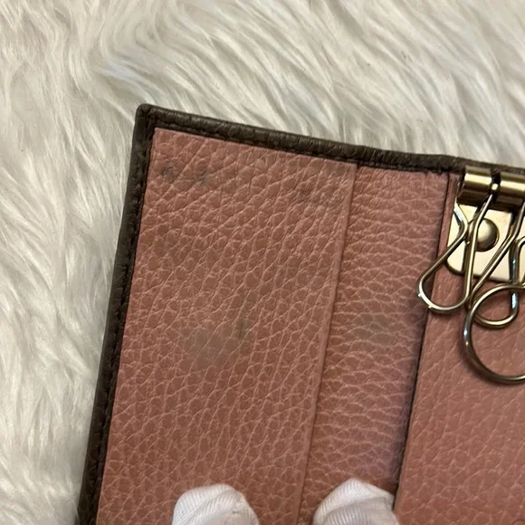 Authentic Gucci leather trifold  keychain cardholder Cute handwritten logo - Picture 11 of 16